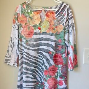 Susan Lawrence vintage top Y2K graphic 3/4 sleeves Red Rose Leaf Leopard Print L